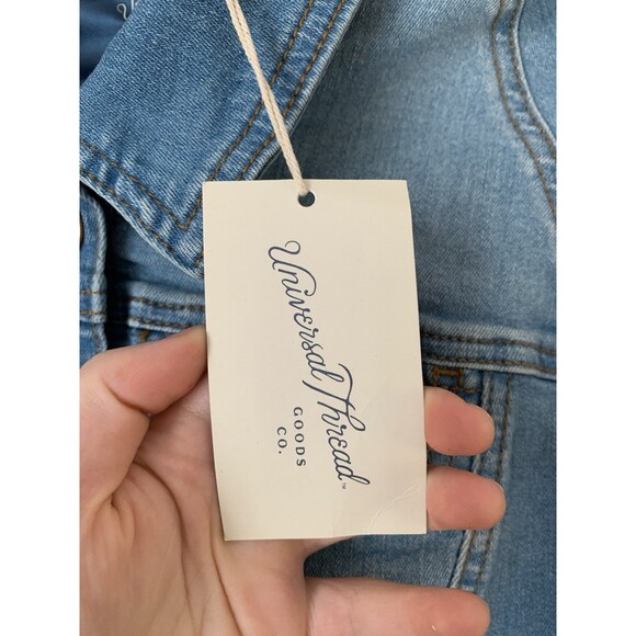 NWT Universal Thread Adaptive Cropped Raw Hem Denim Jacket Medium Wash- Size XS - Picture 5 of 10